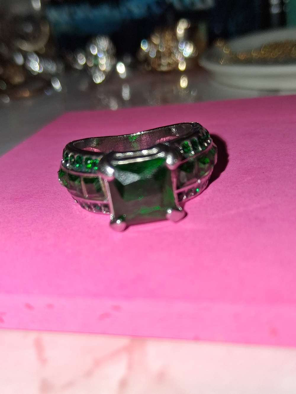 Emerald Green Stone Silver Ring - Women Jewelry